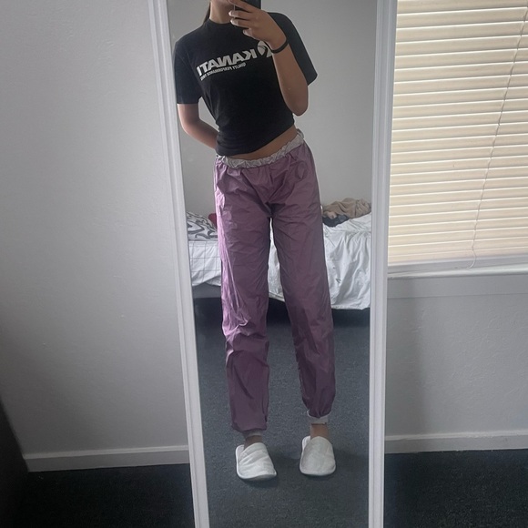 parachute pants reversible color cloud/plum by bullet pointe size L -fits M too - Picture 3 of 4